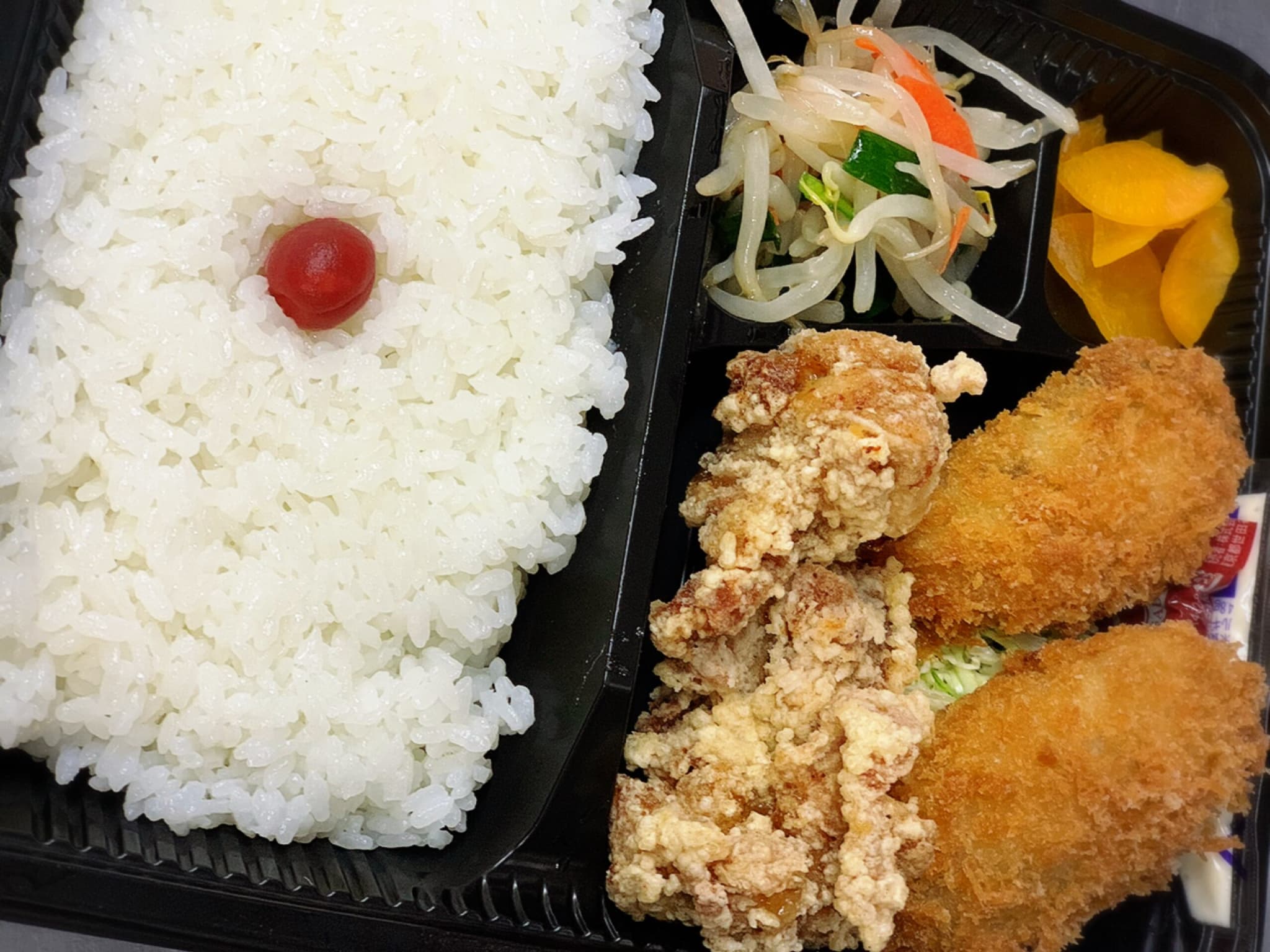 カキ＆唐揚げ弁当